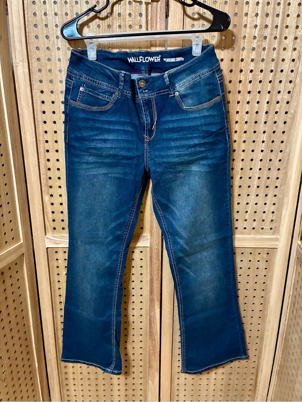 Wallflower Women's Dark Blue Flare Jeans Size 13 Short